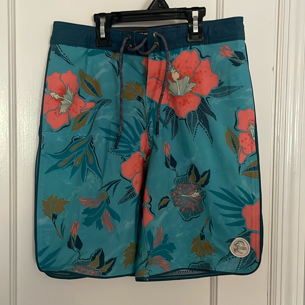 O’Neill tropical print boys Cruzers board shorts, waist 26
